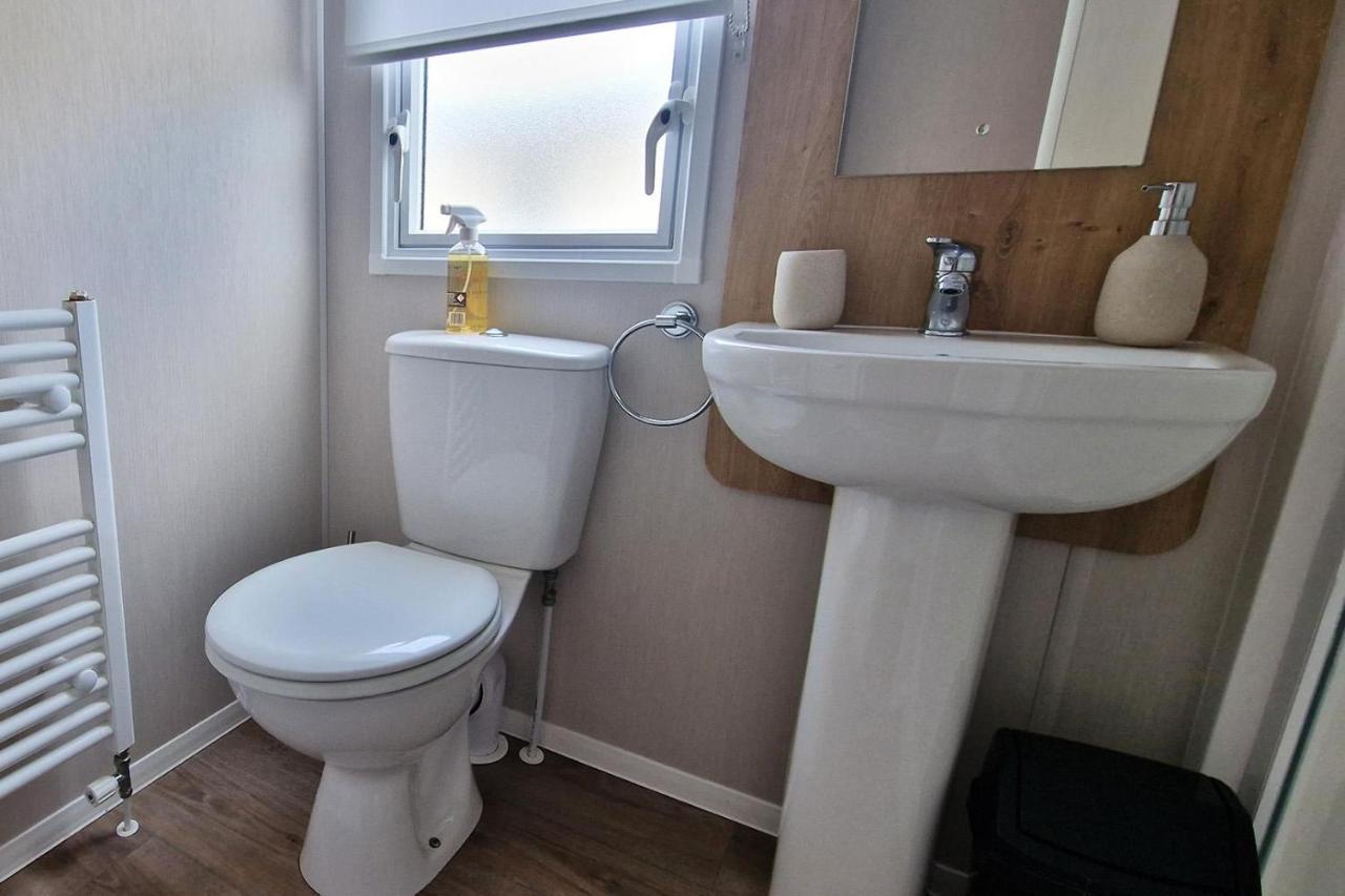 Lovely Caravan Nearby The Beach In Hunstanton, Norfolk Ref 23071C Exterior foto