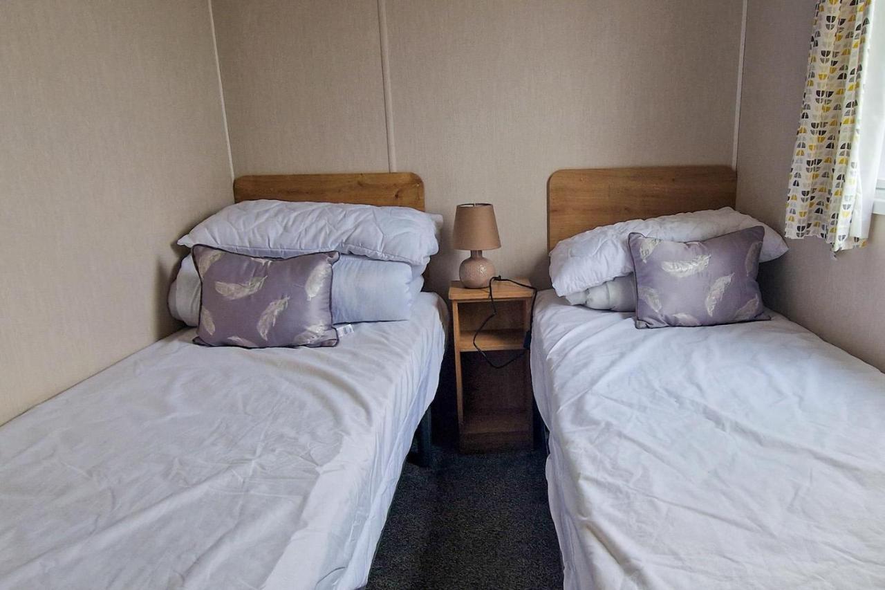 Lovely Caravan Nearby The Beach In Hunstanton, Norfolk Ref 23071C Exterior foto