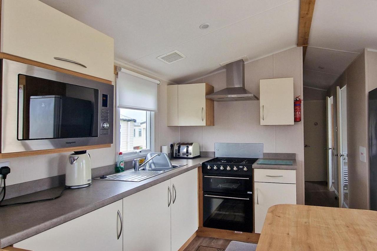Lovely Caravan Nearby The Beach In Hunstanton, Norfolk Ref 23071C Exterior foto